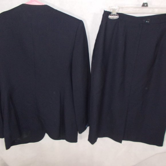 EUC ladies navy beaded suit by Emily, size 10 - Picture 2 of 5